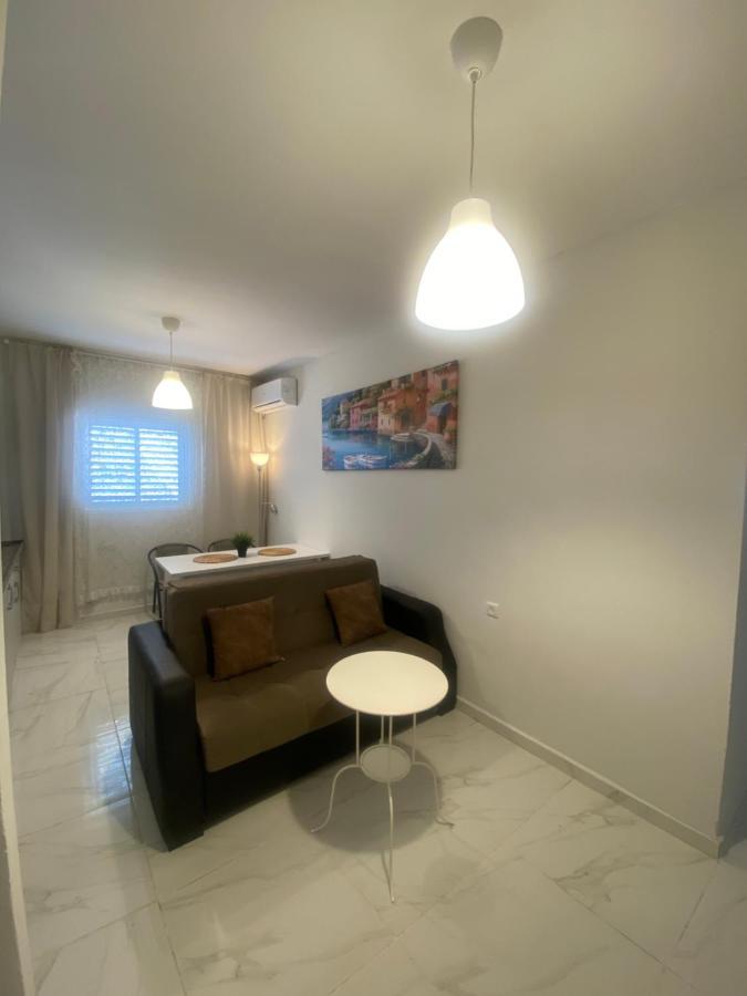 Apartment Oskar Beach บัตยัม ภายนอก รูปภาพ